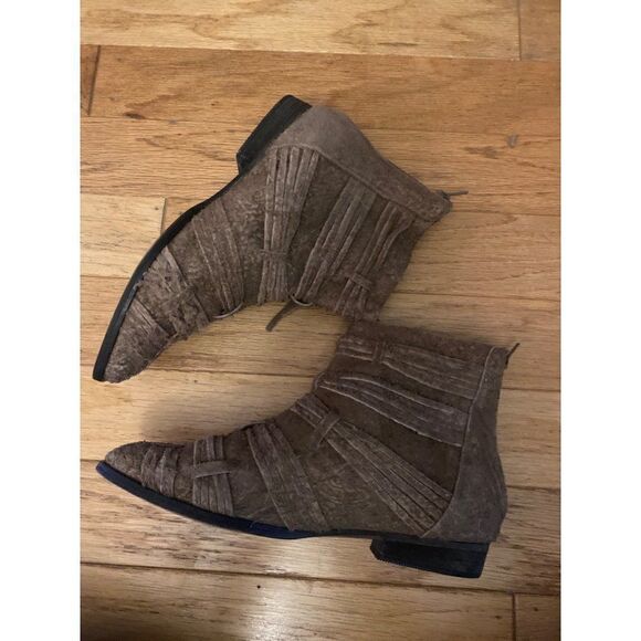 Free People womens tan/sand Decade suede distressed fringe ankle booties sz 40/9 - Picture 5 of 10